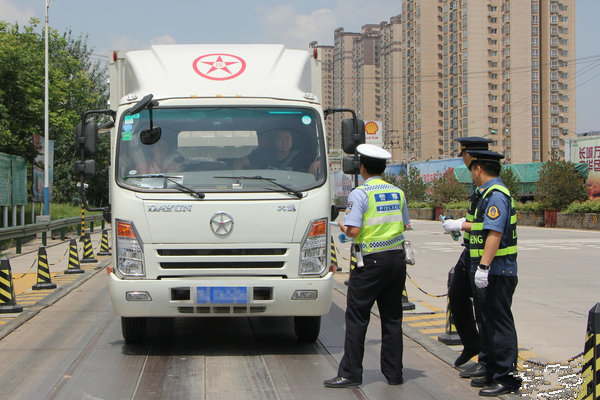 1558797308191792.jpg 566611.jpg